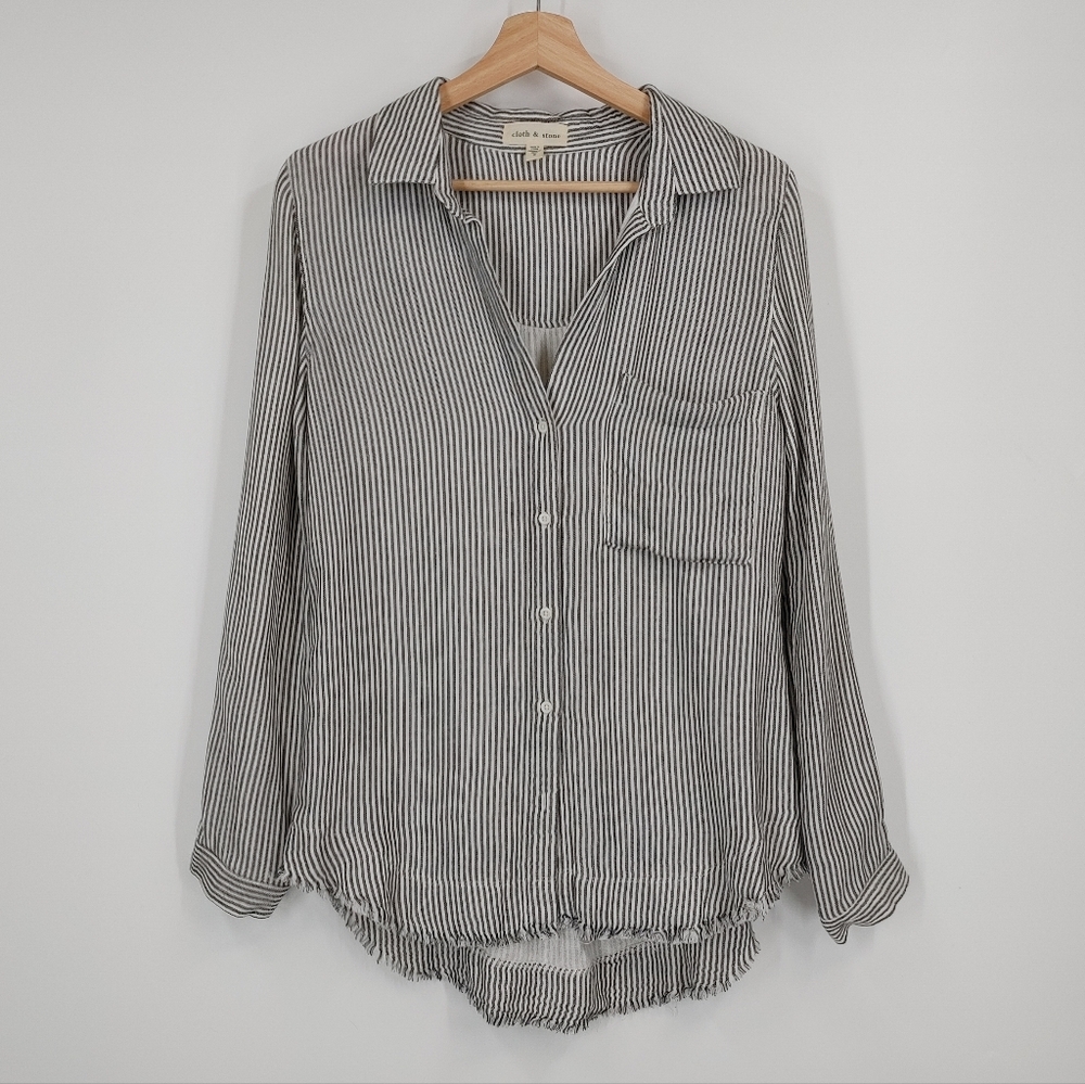 Cloth & Stone BUtton down Shirt